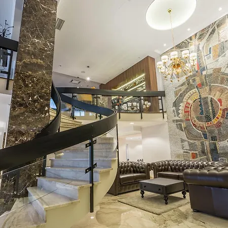 Royal Hotel 4*